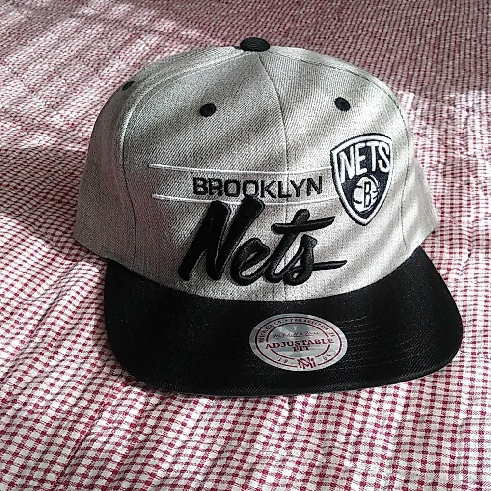 Mitchell& Ness hat
